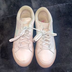 Platform light pink Nike!